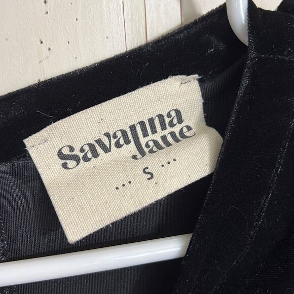 Savanna Jane size small black velvet and embroidered boho top - Picture 2 of 4